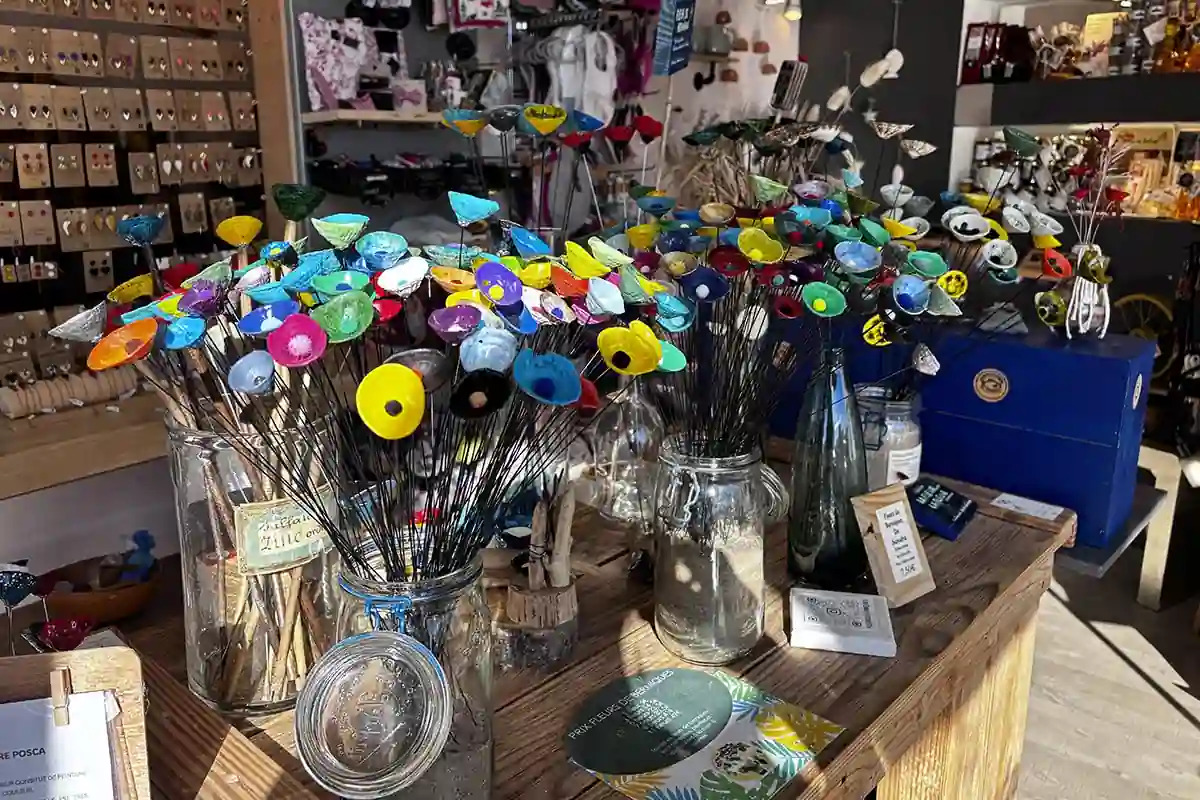 Quand les berniques deviennent des objets de déco à l'Atelier Coloré de Saint-Brévin-les-Pins 1 Des fleurs de berniques à l'Atelier Coloré de Saint Brévin les Pins