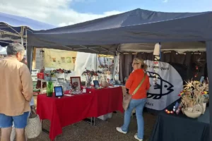 À Mesquer, la Fête de la Mer revient les 12 et 13 septembre 2026 : rendez-vous avec les fleurs de berniques 3 L'atelier Berniques présent à la Fête de la mer de Mesquer