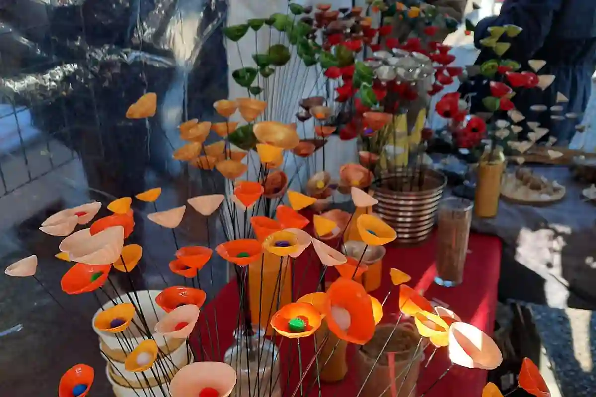 Détails du stand de l'atelier Berniques au marché de Noël de Bouguenais